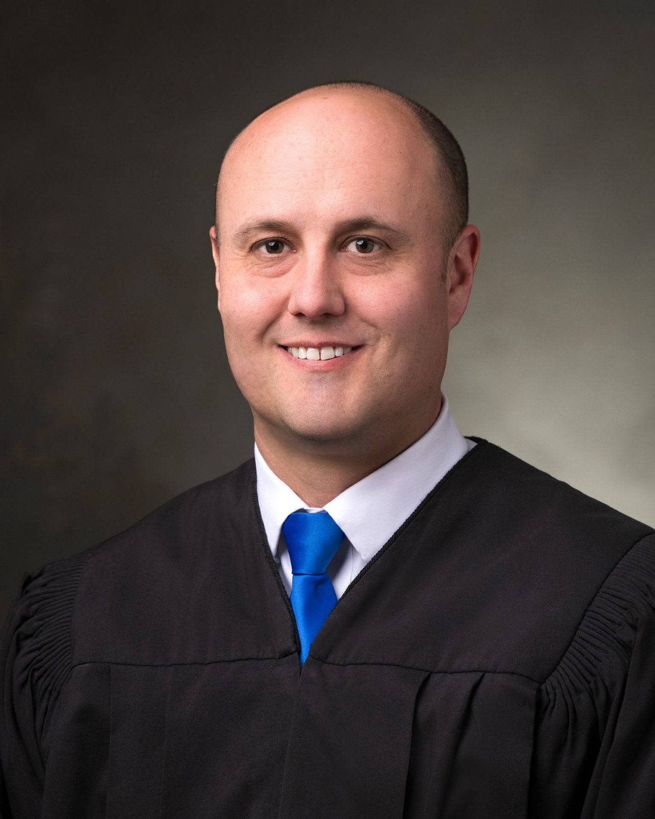 JUDGE JORDAN VAN OOSTENDORP